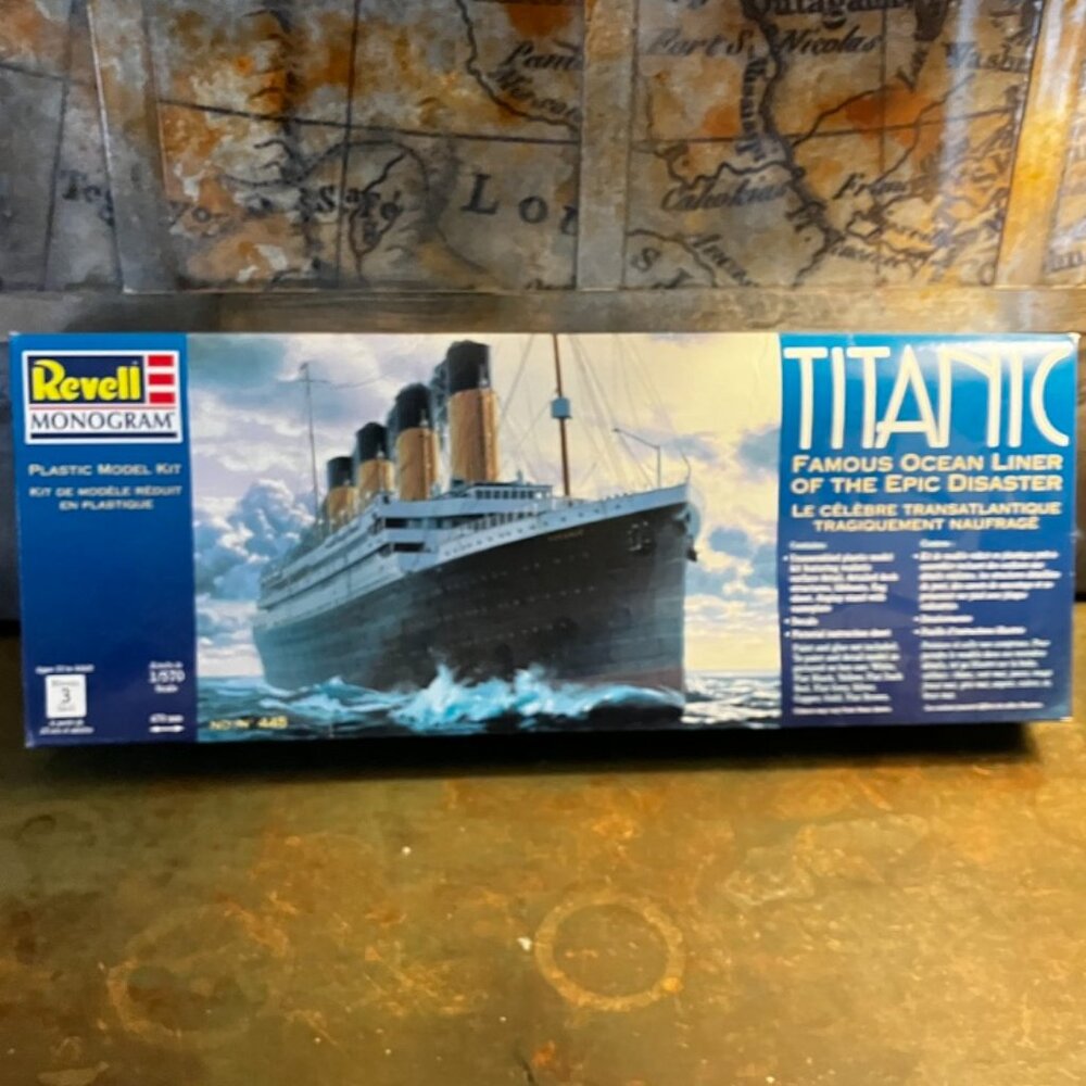 Revell Monogram Titanic 1998 #445 Famous Ocean Liner Of The Epic Disaster 1:570